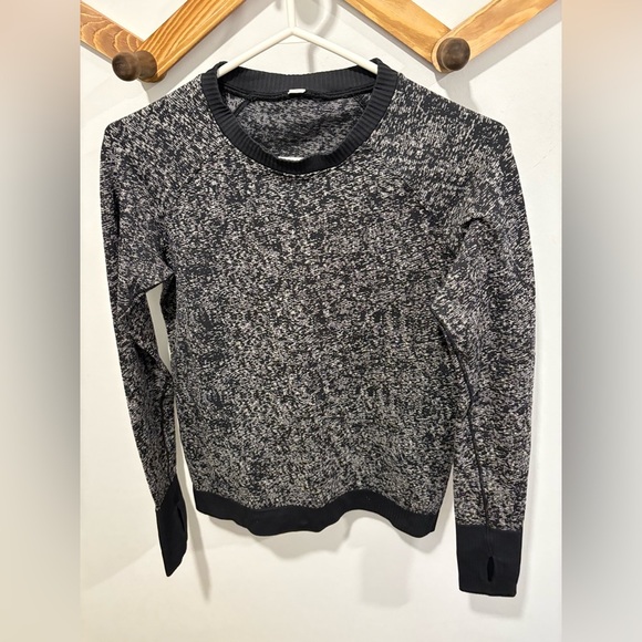 Lululemon Rest Less Pullover- size 8 - Picture 5 of 9
